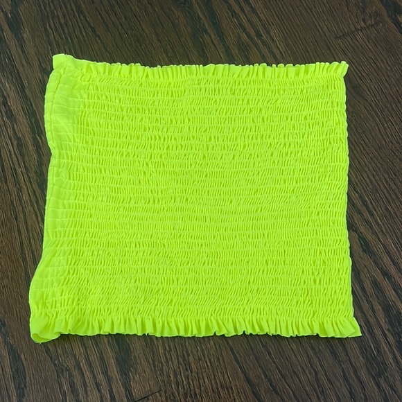Strapless neon crop top - Picture 4 of 4